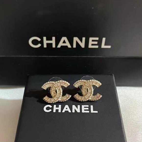 Chanel gold double C earrings - Picture 1 of 6